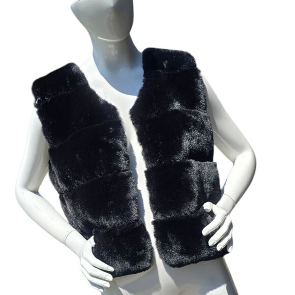 🏷️NWT  -    Black FRENCH KISS Faux Fur Vest sz M  -  NWT🏷️ - Picture 4 of 11
